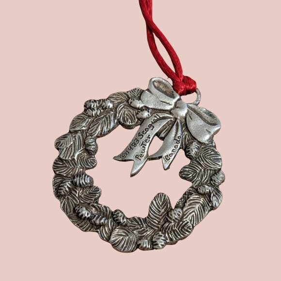 1983 Seagull Pewter Christmas Wreath Ornament (Made in Canada) - Picture 2 of 2